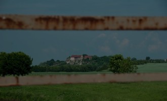 Blick von der Memlebener Unstrutbrücke zur Burg