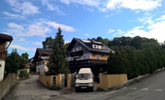 Fassade Ostseitig fertig, Südseitig verspachtelt