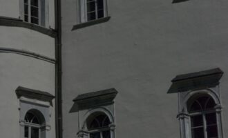 wer vermutet ein renaissance-schloss in spittal an der drau?