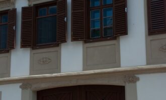 ...prachtvoller dekor in einer kleinststadt